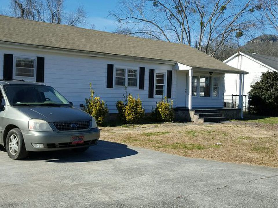 1st image of 1021 Dennis Ave