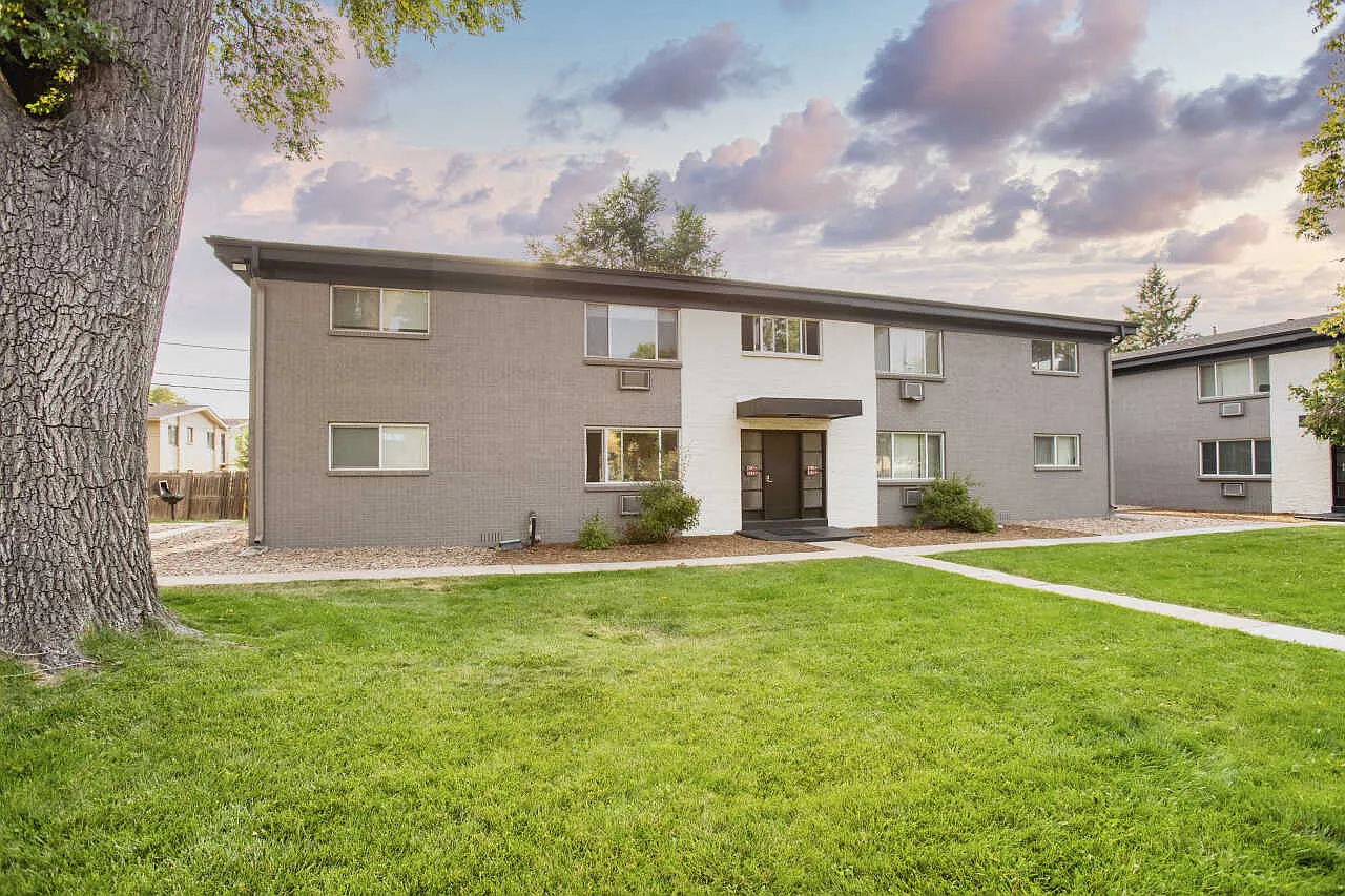 Oak North Apartments — Photo 1