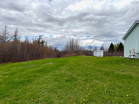 2nd image of 287 Nappan Rd