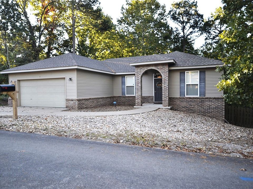 1st image of 1 Newnham Ln