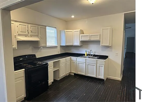 3 bed, 1100 sqft, $1,350 — Photo 2