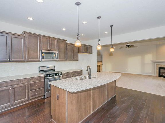 httpphotos.listhub.net CCOMLSOH 217026773 5 lm 20180515T175752