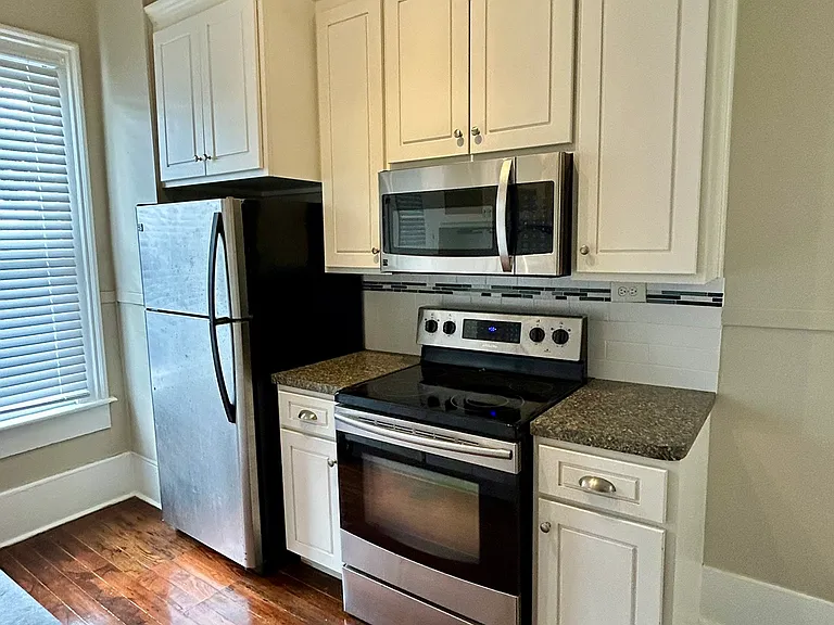 3419 Avenue N #1 — Photo 9