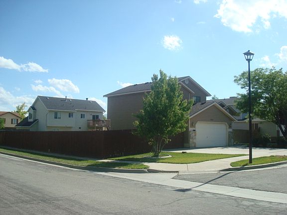 3rd image of 4399 W 6095 S