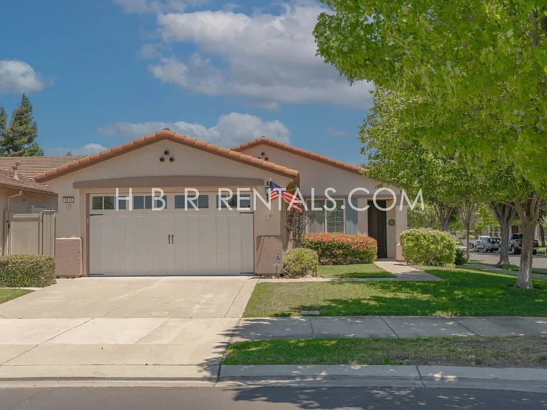 2514 Bellchase Dr — Photo 1