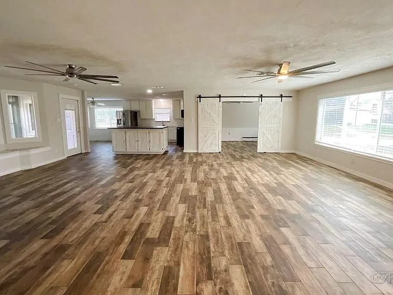 443 Bayou View Dr — Photo 6