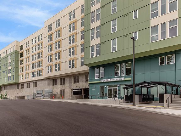 3rd image of 12410 NE Totem Lake Way #512