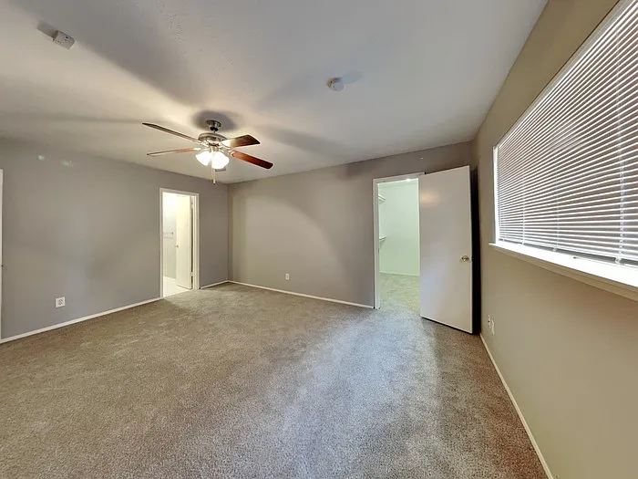 2706 Santa Anna Dr — Photo 7