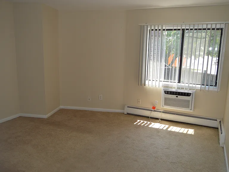 57 Washington Blvd #212 — Photo 19