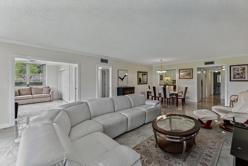 4020 W Palm Aire Drive #106, photo 4