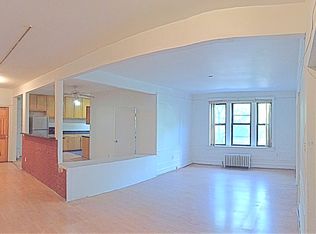 4220 Kissena Blvd APT C6, Flushing, NY 11355