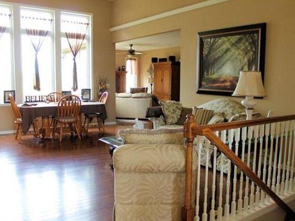 3rd image of 1204 Cottonwood Ct