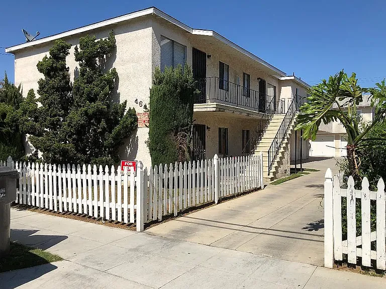 464 Walnut Ave #4 — Photo 1