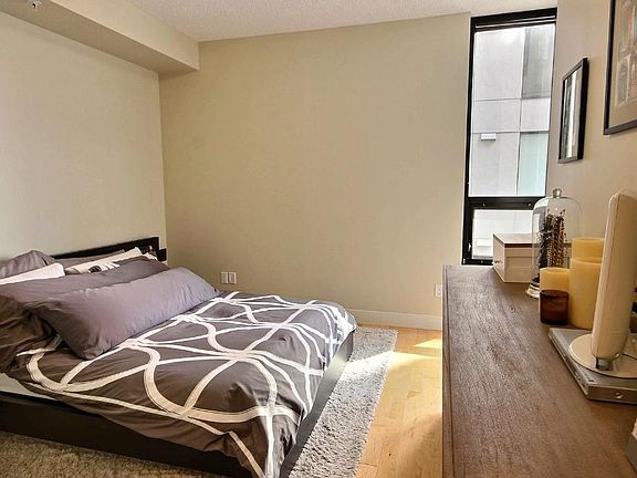 5th image of 11933 Jasper Ave NW #304