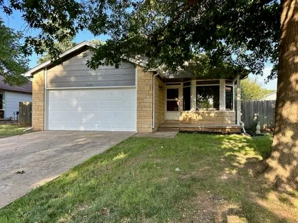 6204 W York St, Wichita, KS 67215