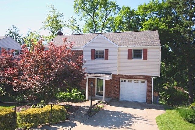 1st image of 162 Columbia Dr