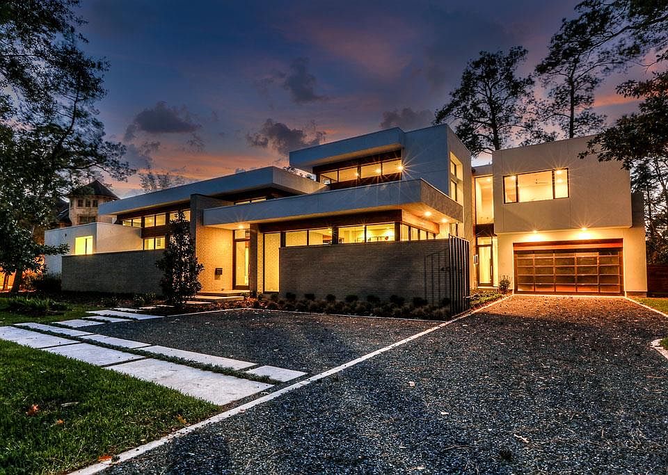 1st image of 407 Pinehaven Dr