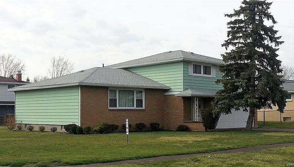 1st image of 62 Diane Dr