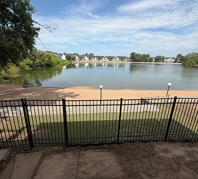 1007 N Lakewind St — Photo 3