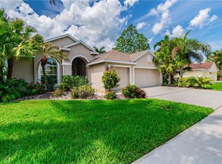 1612 Mira Lago Cir, Ruskin, FL 33570