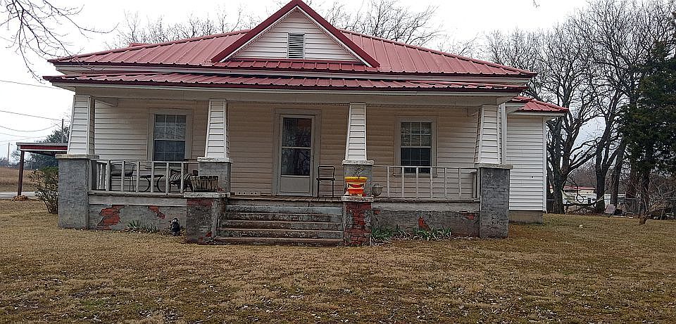 1st image of 14996 Cedar Ave