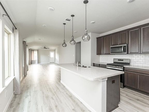 5th image of 5231 Sunway Dr