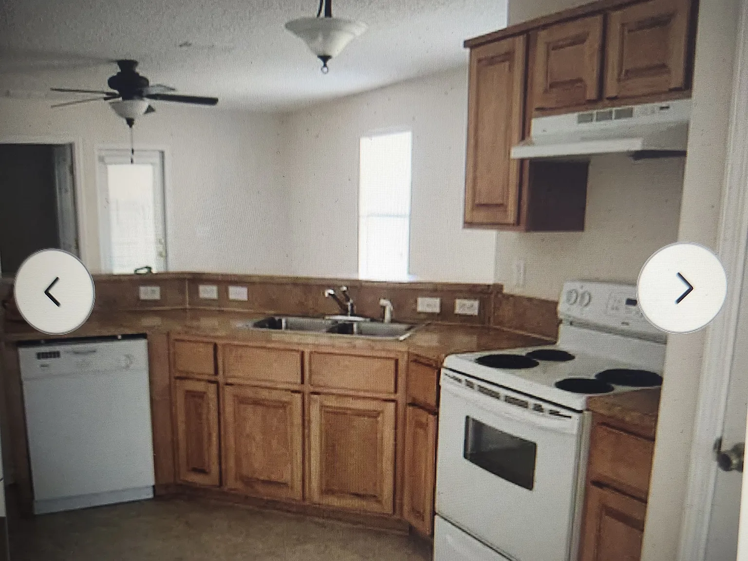 4 bed, 1590 sqft, $1,800 — Photo 3
