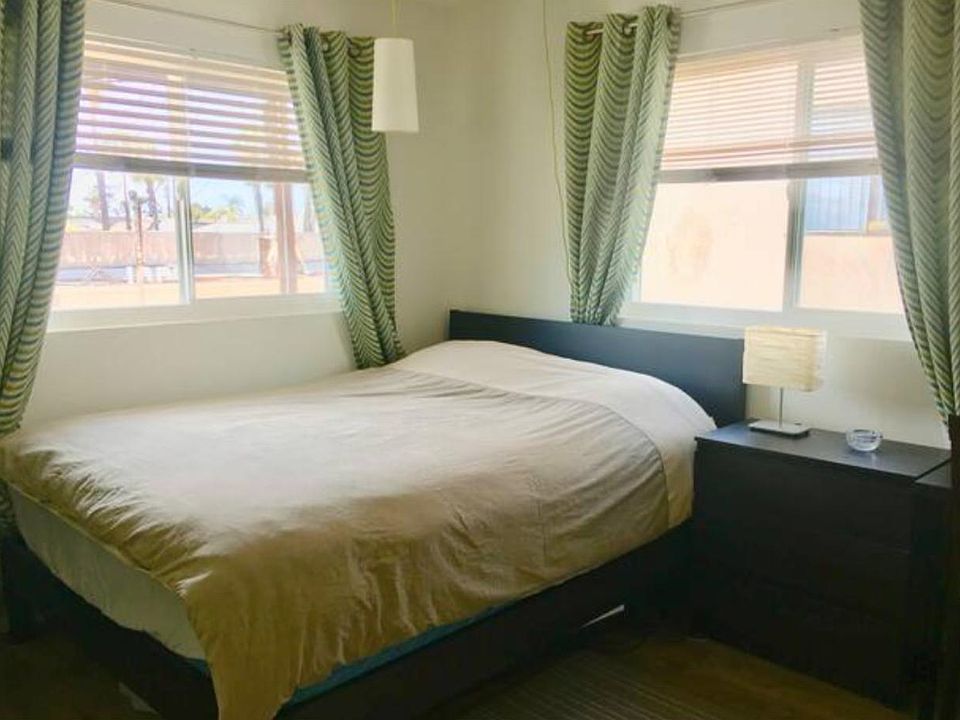 1st image of 4584 Georgia St