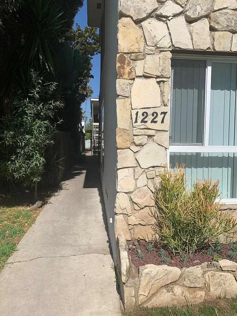 MC 11th Street Santa Monica Properties, LLC — Photo 2