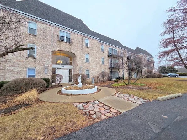 5001 Carriageway Dr APT 116, Rolling Meadows, IL 60008