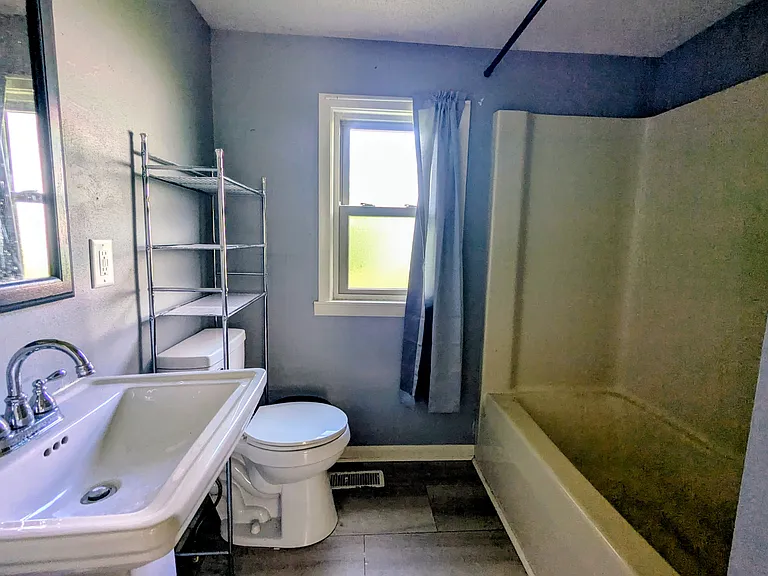 2320 W 9th St #2320 — Photo 15