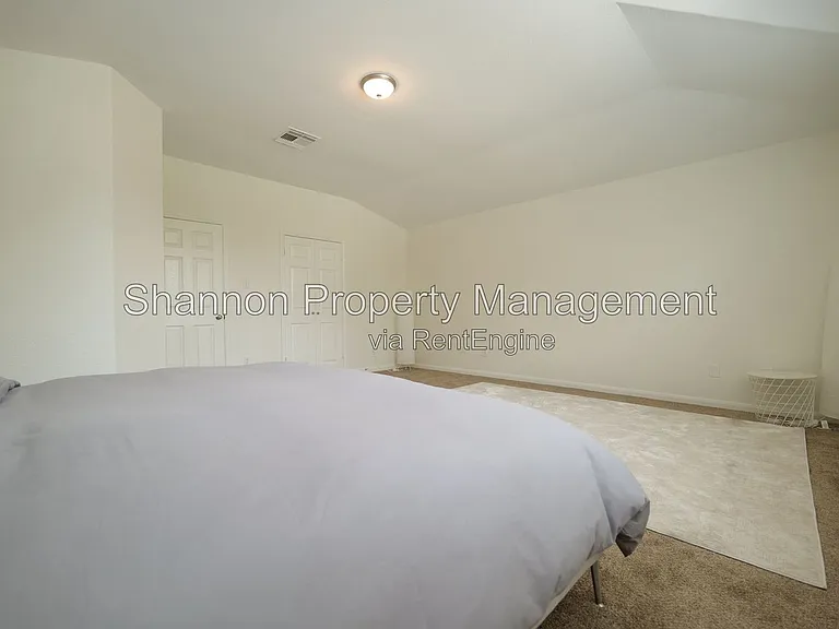 1203 Lavender Shade Ct — Photo 37