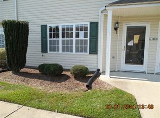 2345 Vineyard Dr APT E5, Winterville, NC 28590