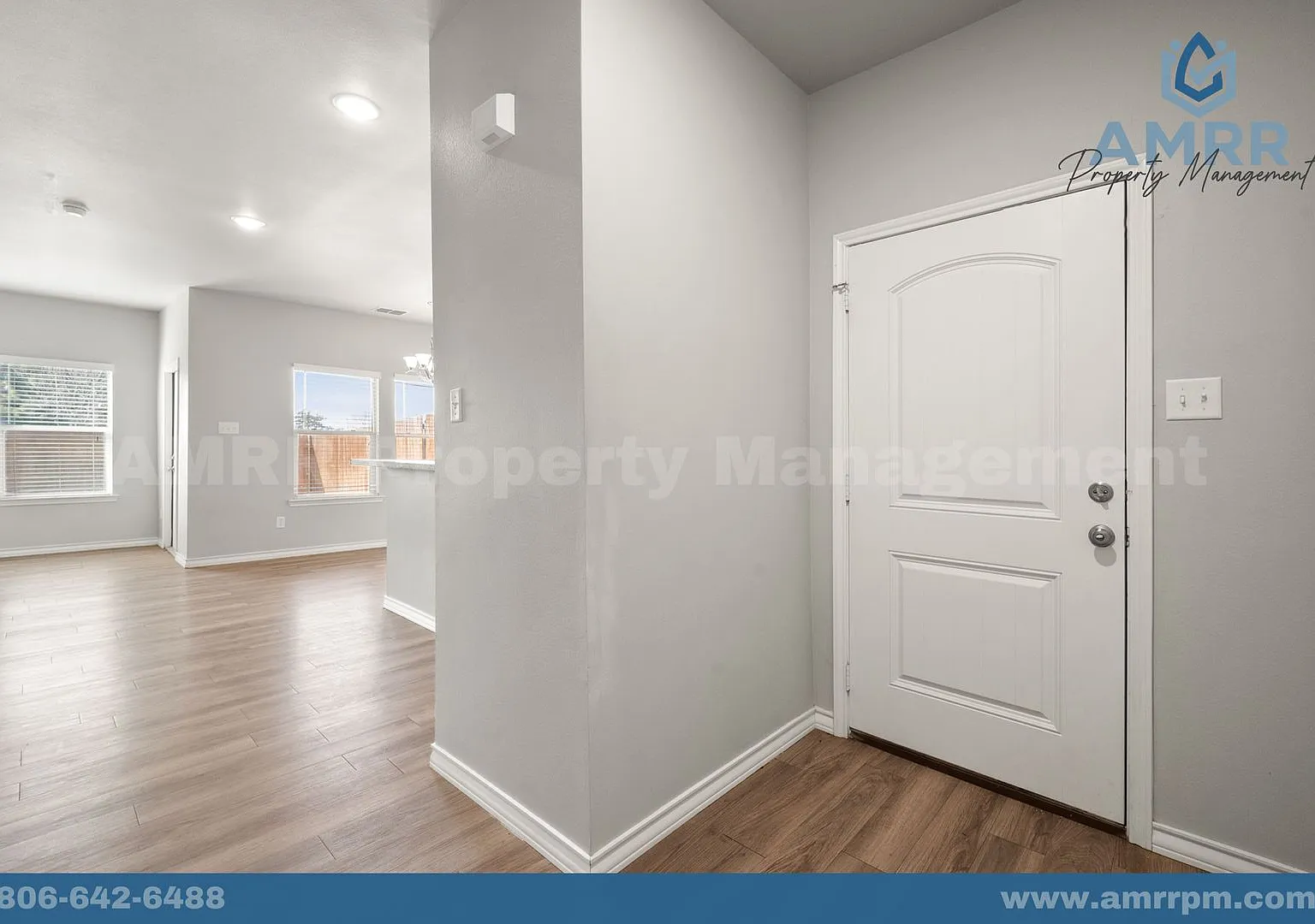 New Beginnings Start With Amrr - Luxurious Townhome Available, Perfect For Students & Growing Fam... — Photo 4