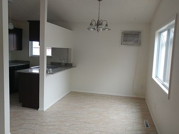 Dining  8'2"x10'6"
new tile