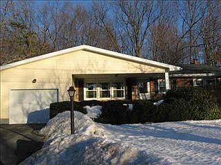 5th image of 8 Locust Dr