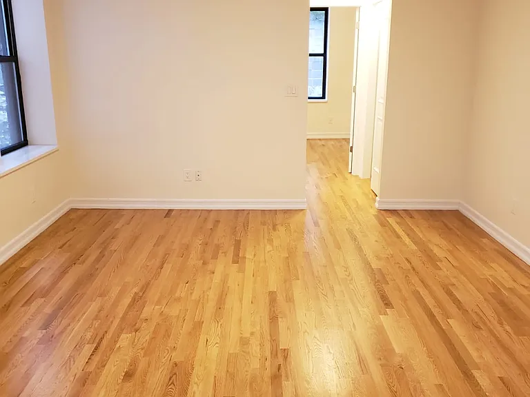 10 Cooper St #F — Photo 11