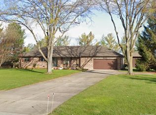 7038 Grand Blanc Rd, Swartz Creek, MI 48473