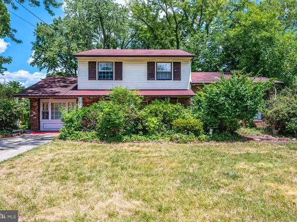 317 Brookmead Dr, Cherry Hill, NJ 08034