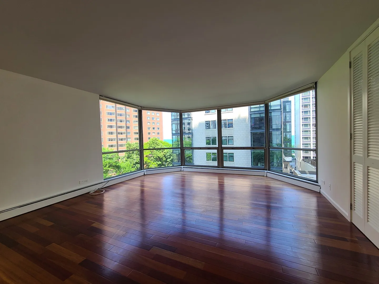 3 bed, 1550 sqft, $4,800 — Photo 3