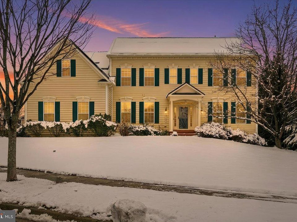 1st image of 4103 Tottenham St