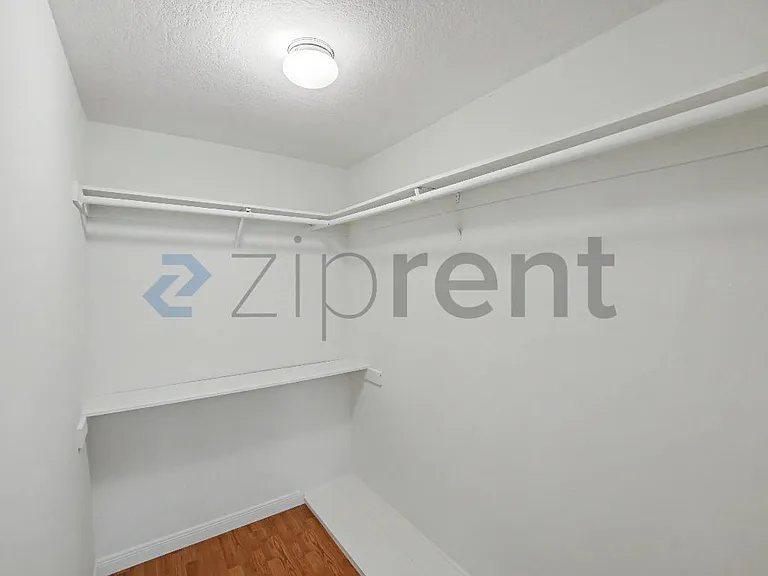 5051 Rosewood Ave #106 — Photo 13