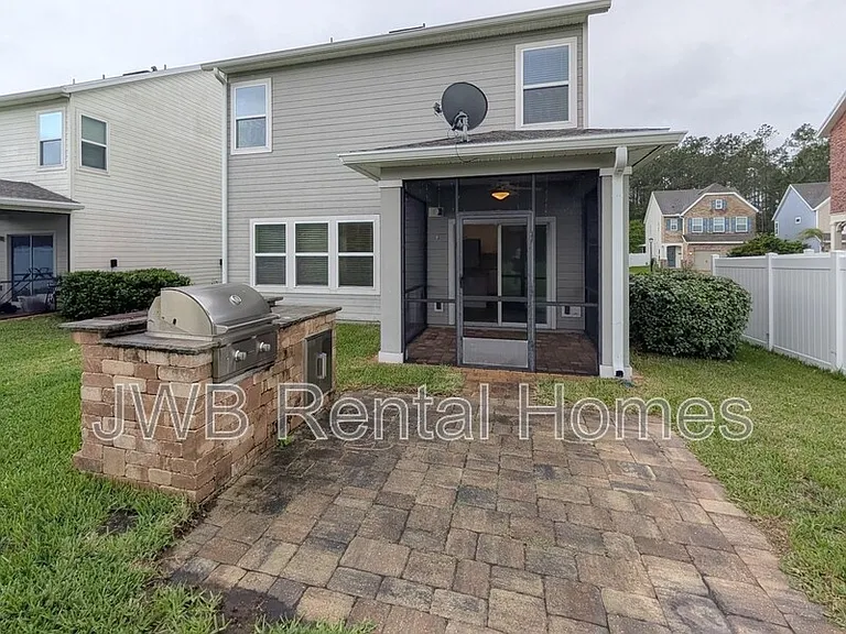 95 Silver Creek Pl — Photo 16