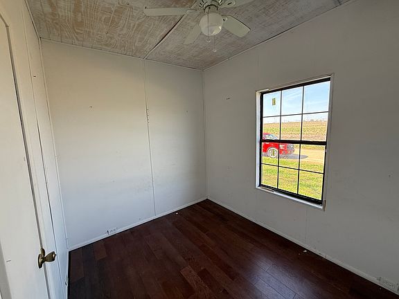 5th image of 3170 River Rd #5