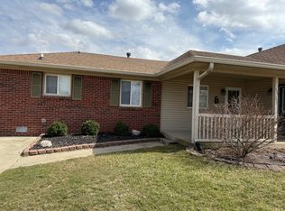 237 Gaslite Ln, Greenfield, IN 46140