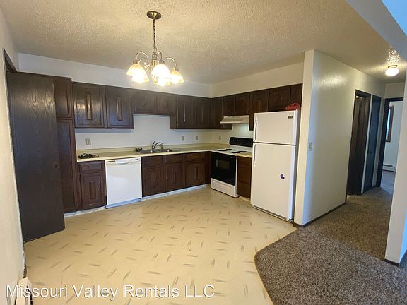 5th image of 603 3rd Ave NE APT 7