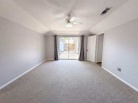 4th image of 10327 Sweetwood Dr