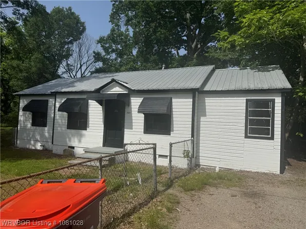 1025 Henry St, Alma, AR 72921