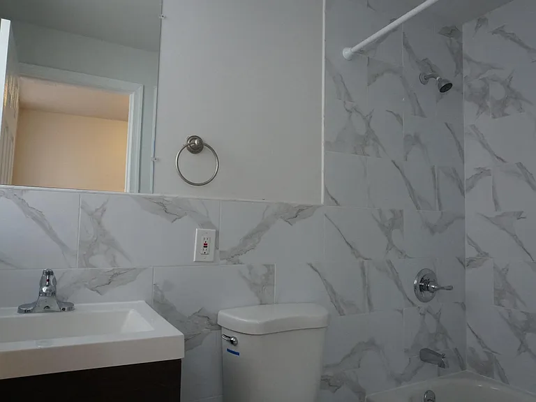 4945 Chestnut St #2 — Photo 8