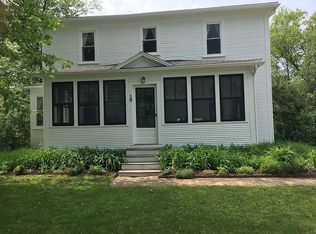 19 Roscoe Ct, Essex Junction, VT 05452